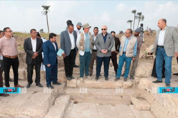 Посещение раскопа губернатором Бени Суэфа